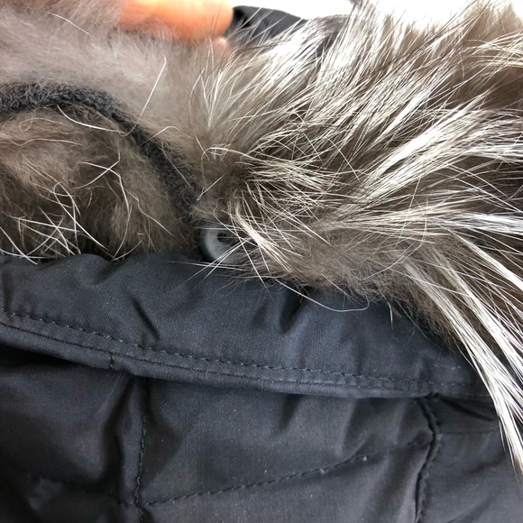 Post Card Black Quilted Puffer Down Jacket W/ Fur Hood Sz M - Picture 8 of 16